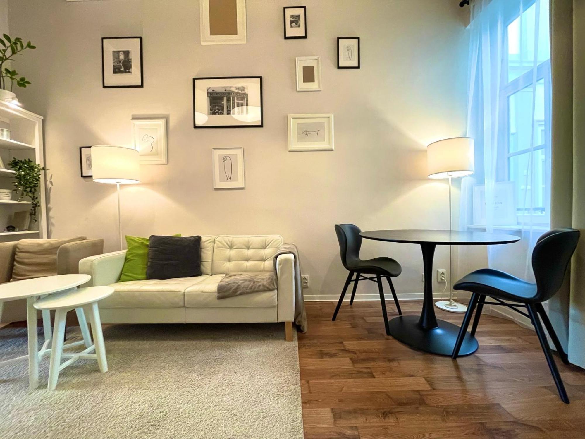 H75 Apartments Kosice Centre Luaran gambar