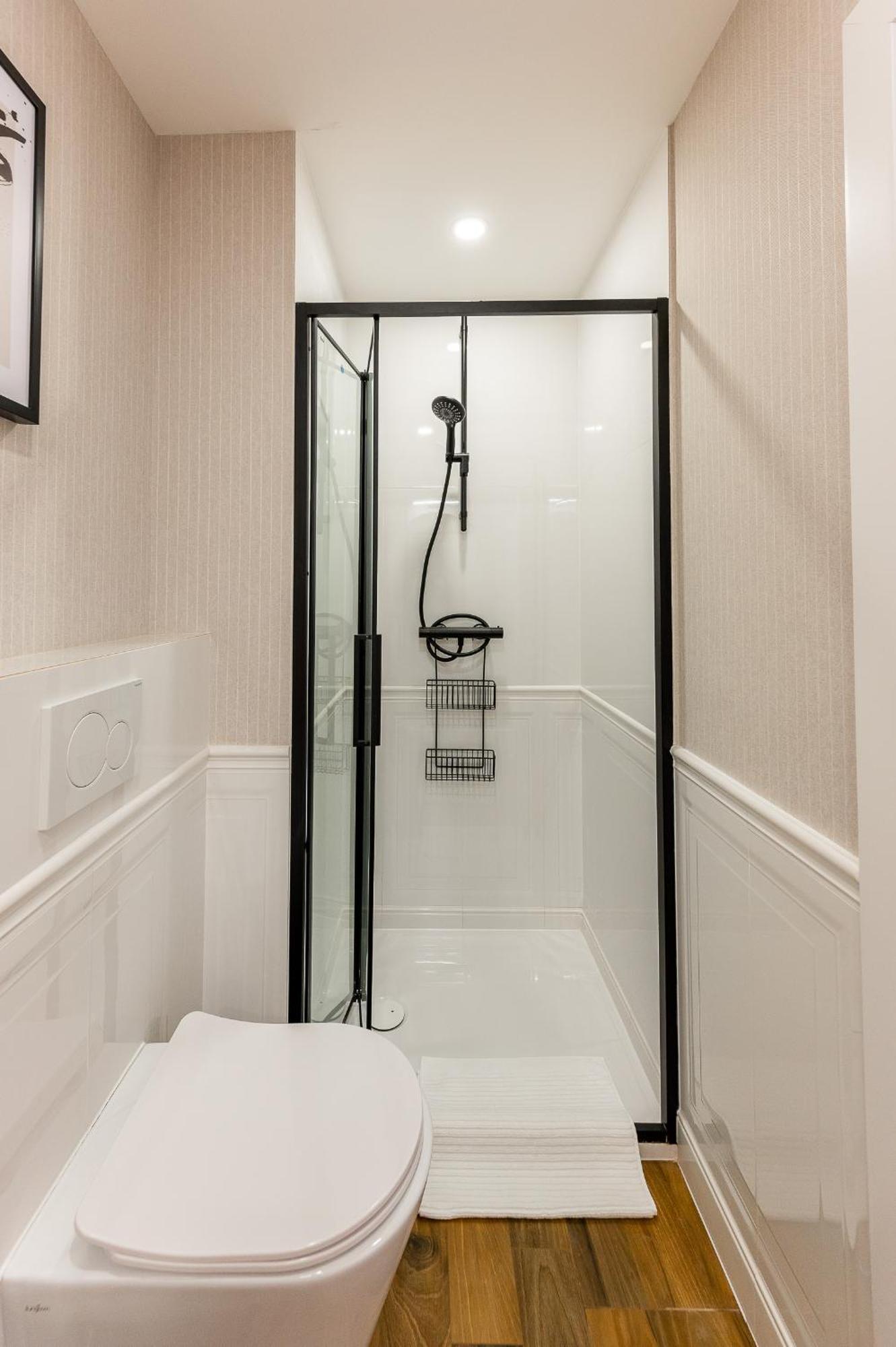 H75 Apartments Kosice Centre Luaran gambar