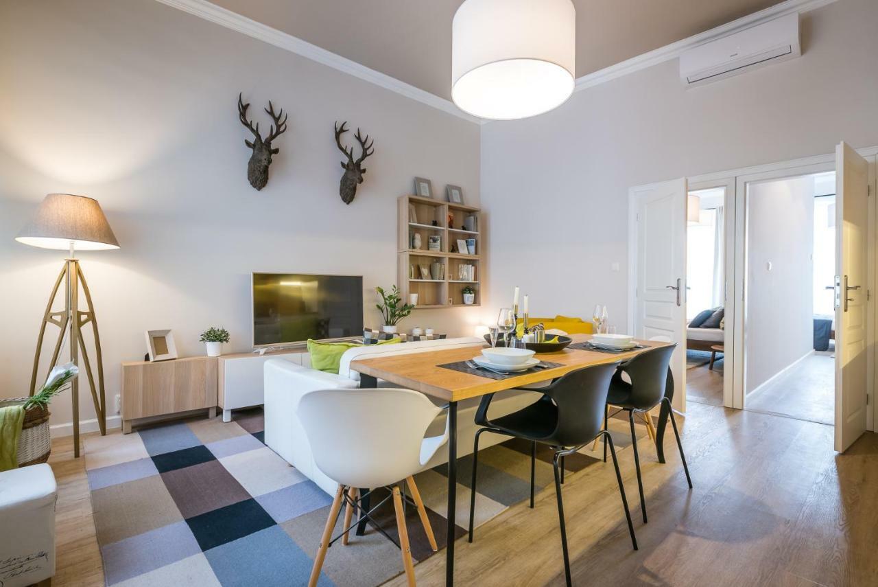 H75 Apartments Kosice Centre Luaran gambar